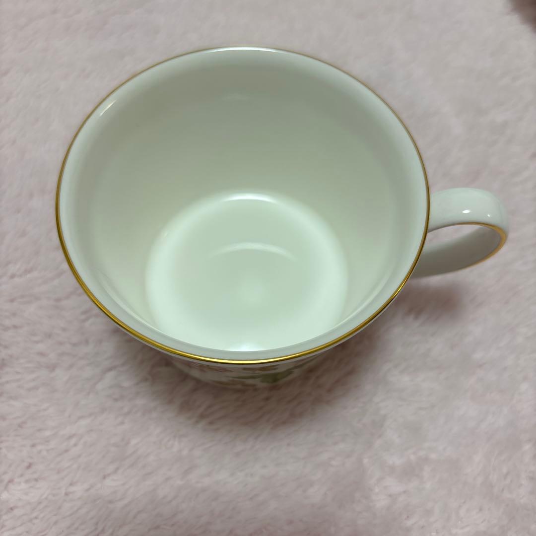 ウェッジウッド ワイルドストロベリー 正方形プレート　カップ&ソーサー4客セット