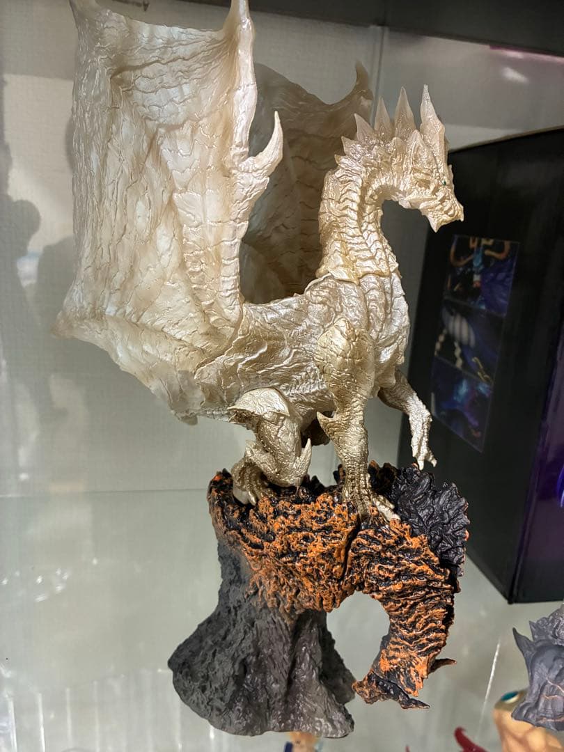 モンスターハンター　クシャルダオラ　フィギュア
