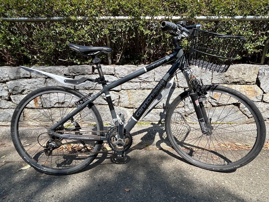 Cannondale F300 タイヤ交換街乗り用