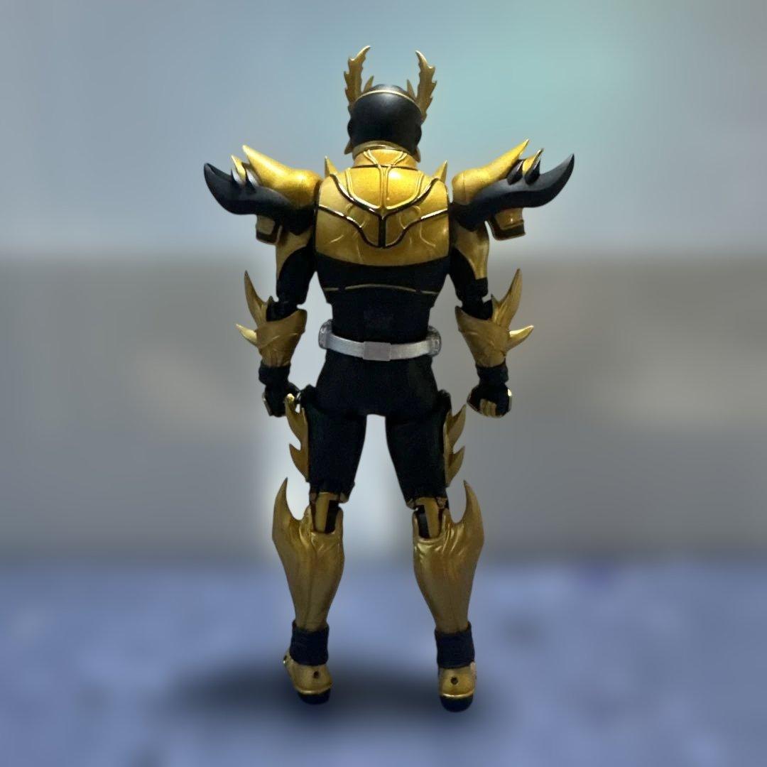 S.H.Figuarts 真骨彫　仮面ライダークウガ　ライジングアルティメット