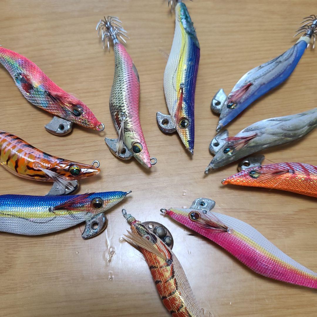 秋イカ釣りに　有名メーカー3号と2.5号エギ 28個セット