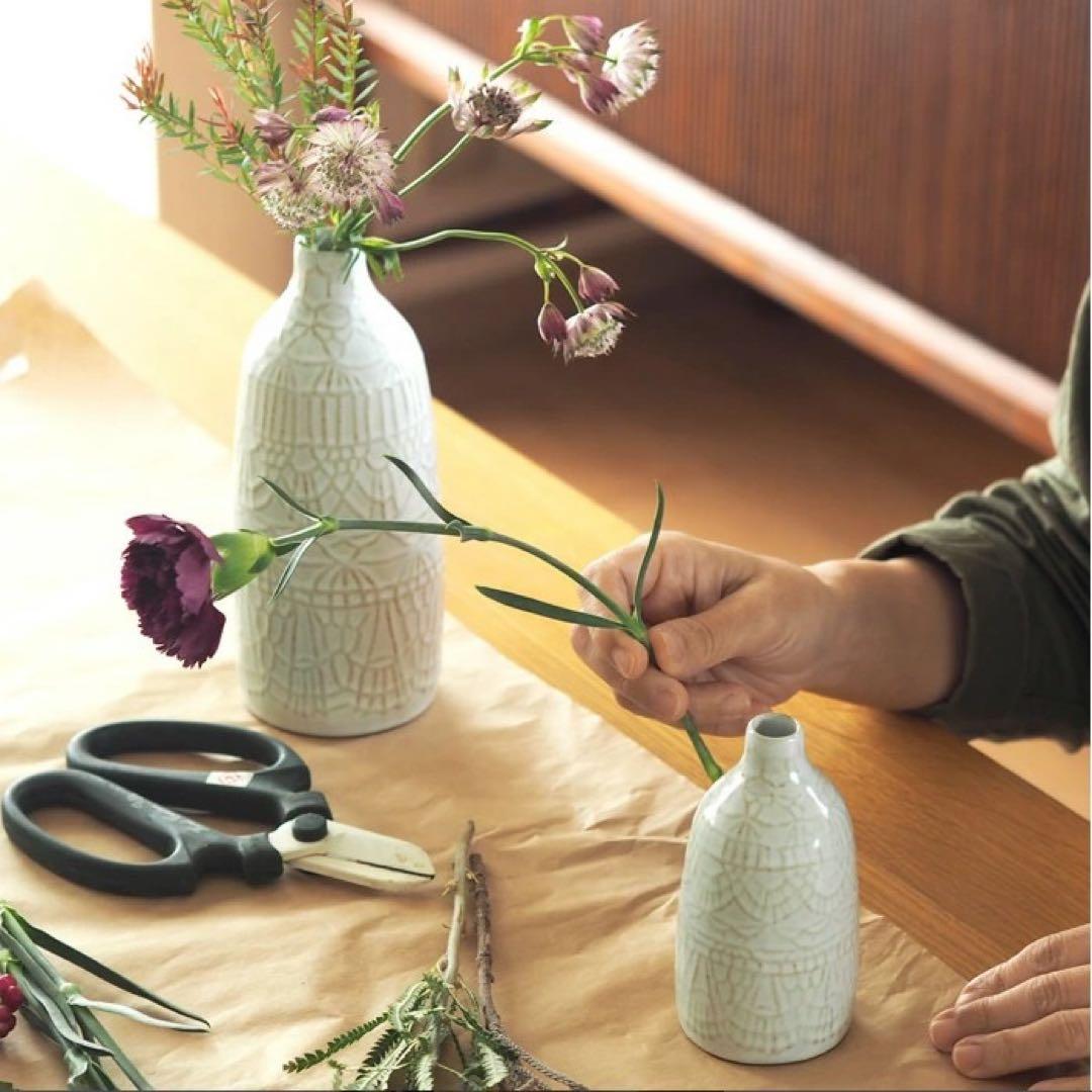 2サイズセット　波佐見焼 一輪挿し　Doily レース模様 フラワーベース