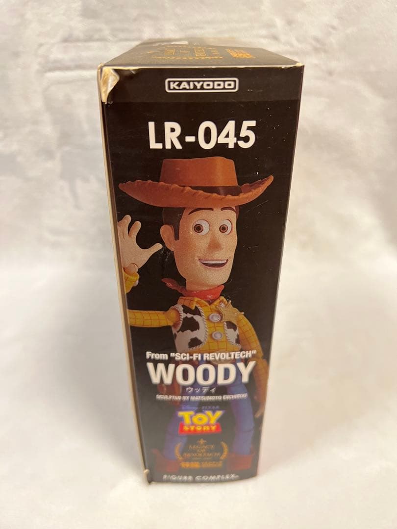 リボルテック ウッディ LR-045 海洋堂トイストーリーWoody未使用に近い