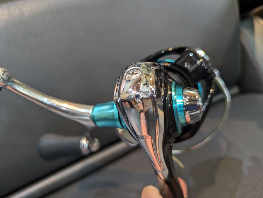 DAIWA19エメラルダスlt3000s-c-dh