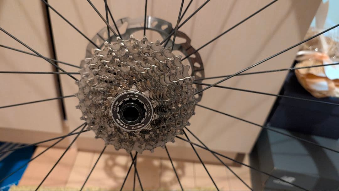 FULCRUM Racing 818 限定色 チェレステ ローター、スプロケ付き