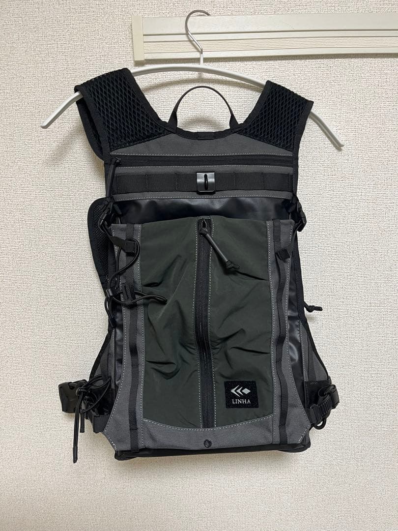 LINHA(リーニア) STREAM VEST UMPIRE GRAY