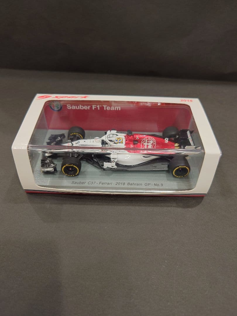 スパーク 1/43 F1 2018 Sauber Ferrari C37