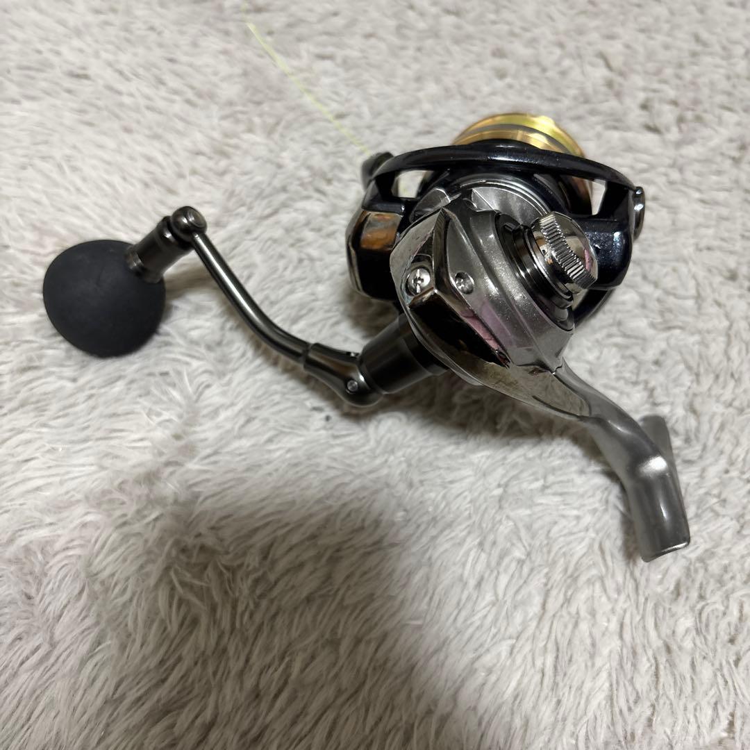 VADEL 4000 H スピニングリール