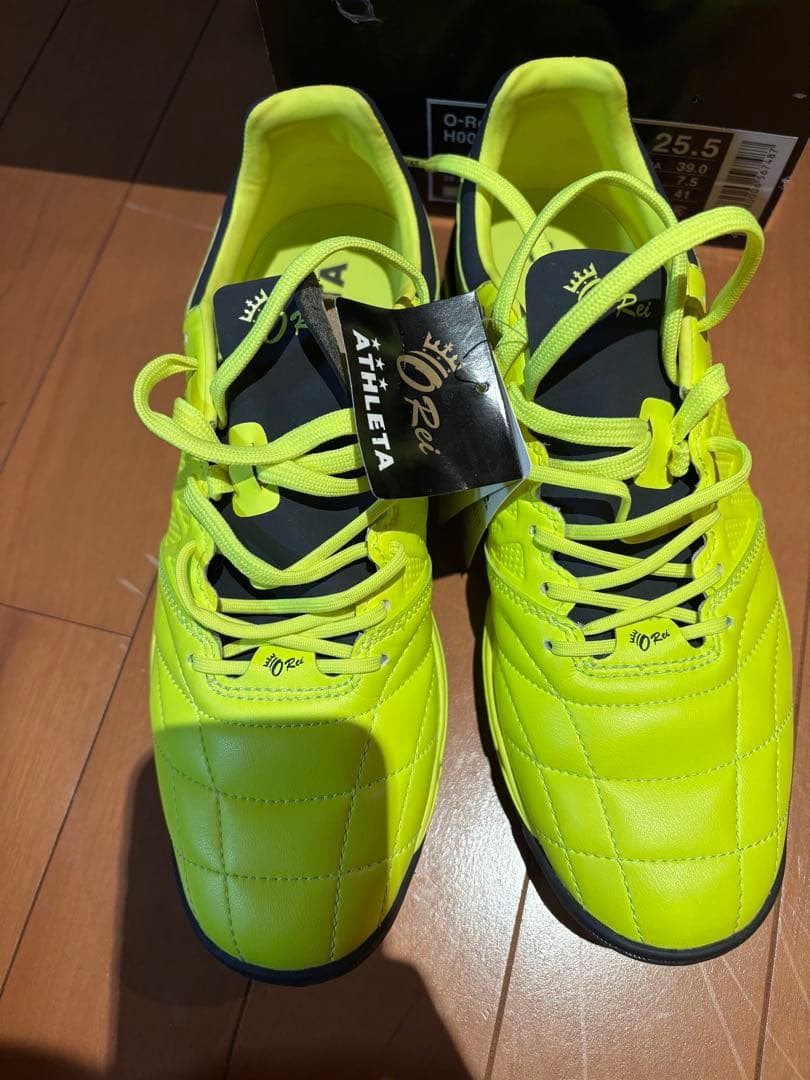 ATHLETA フットサル、アップシューズ 25.5cm