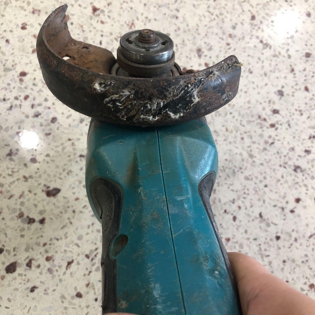 マキタmakita GA400Dディスクグラインダー  サンダー本体のみ