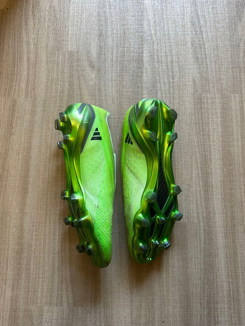 adidas Xスピードフロー.FG 紐なし