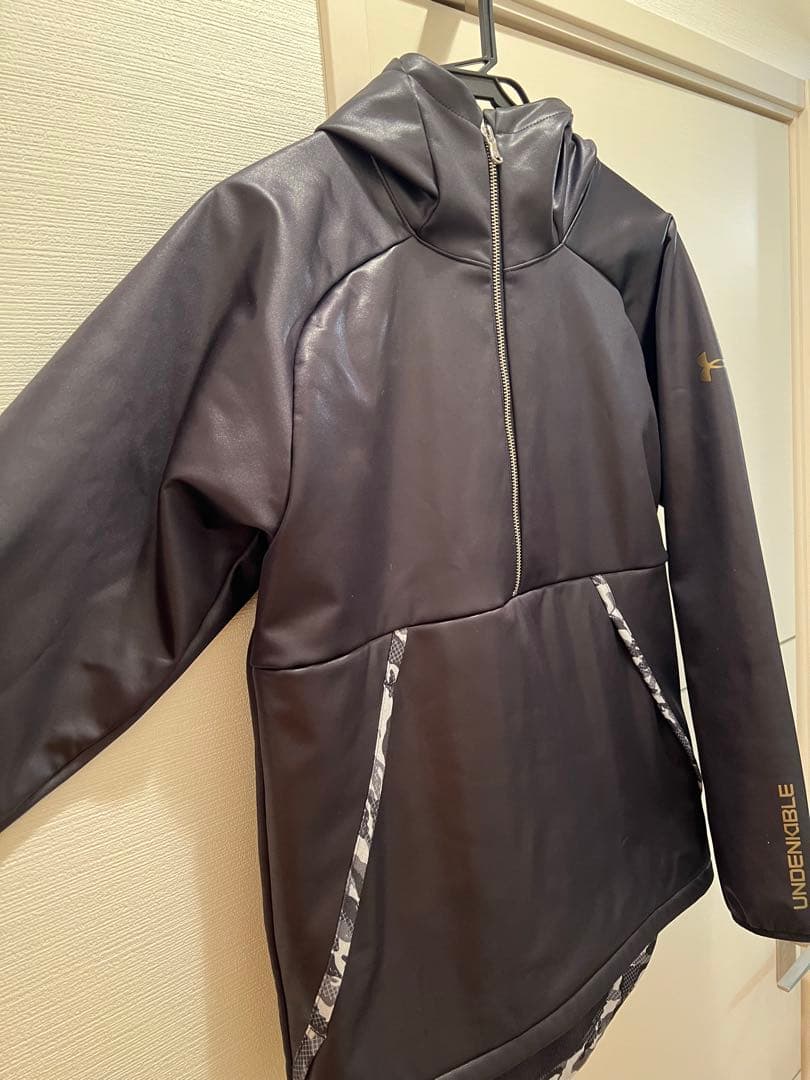 UNDER ARMOUR トレーニングウェア　上下セット