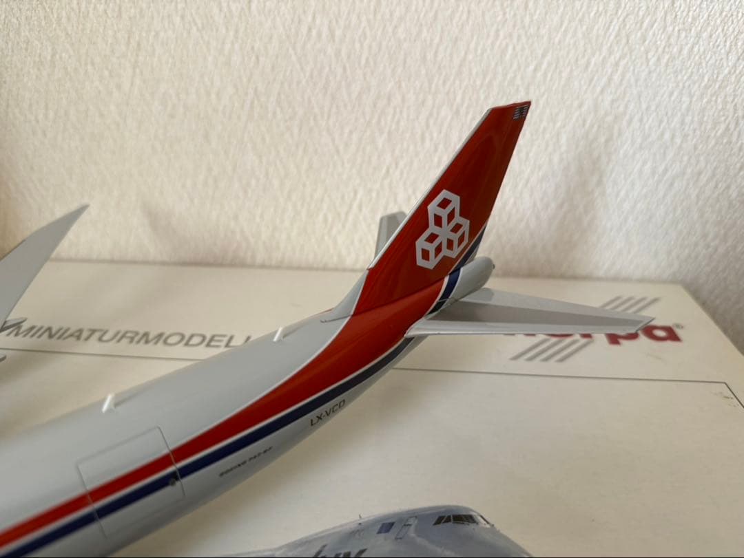 航空機・ヘリコプター herpa cargolux Boeing 747-8F 1/200