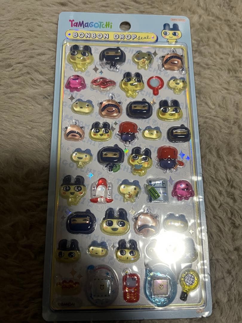 【正規品】たまごっち4種　モモンガ　キティ　クロミ　ボンボンドロップシール