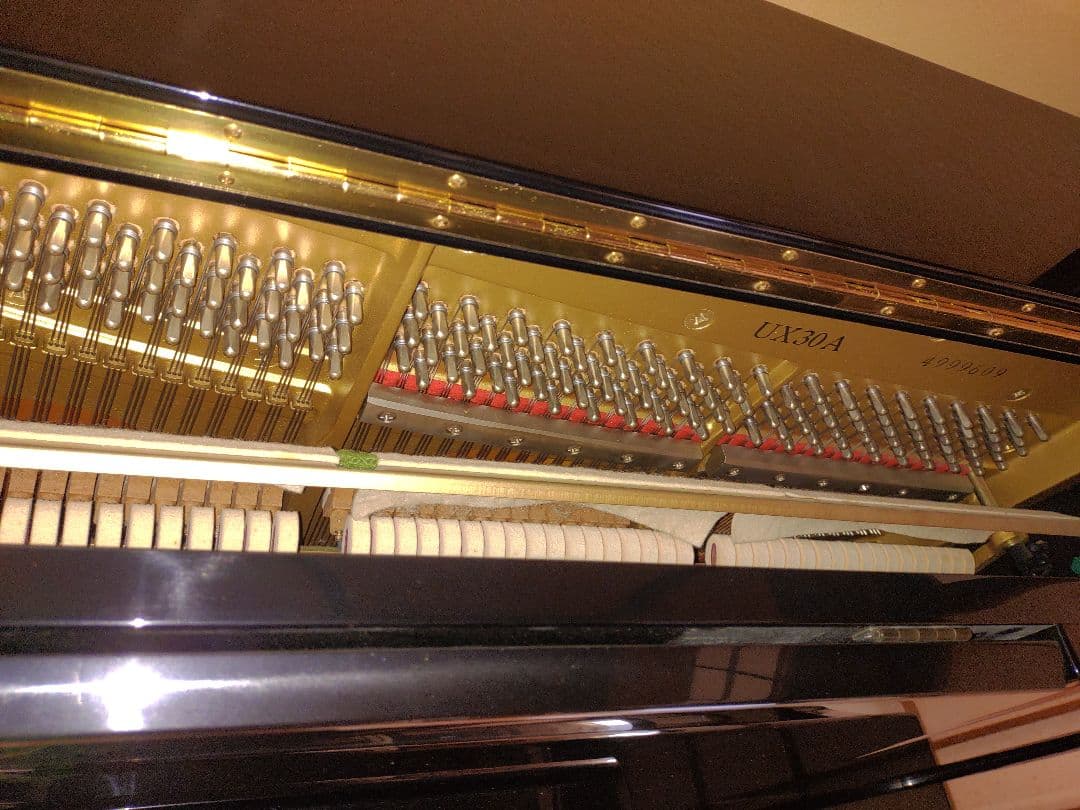 YAMAHA UX30A アップライトピアノ 上位機種 X支柱