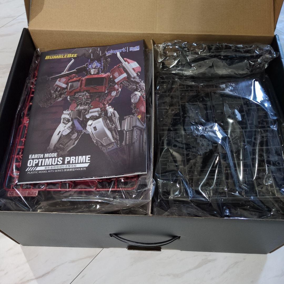 earth mode optimus prime 未組立