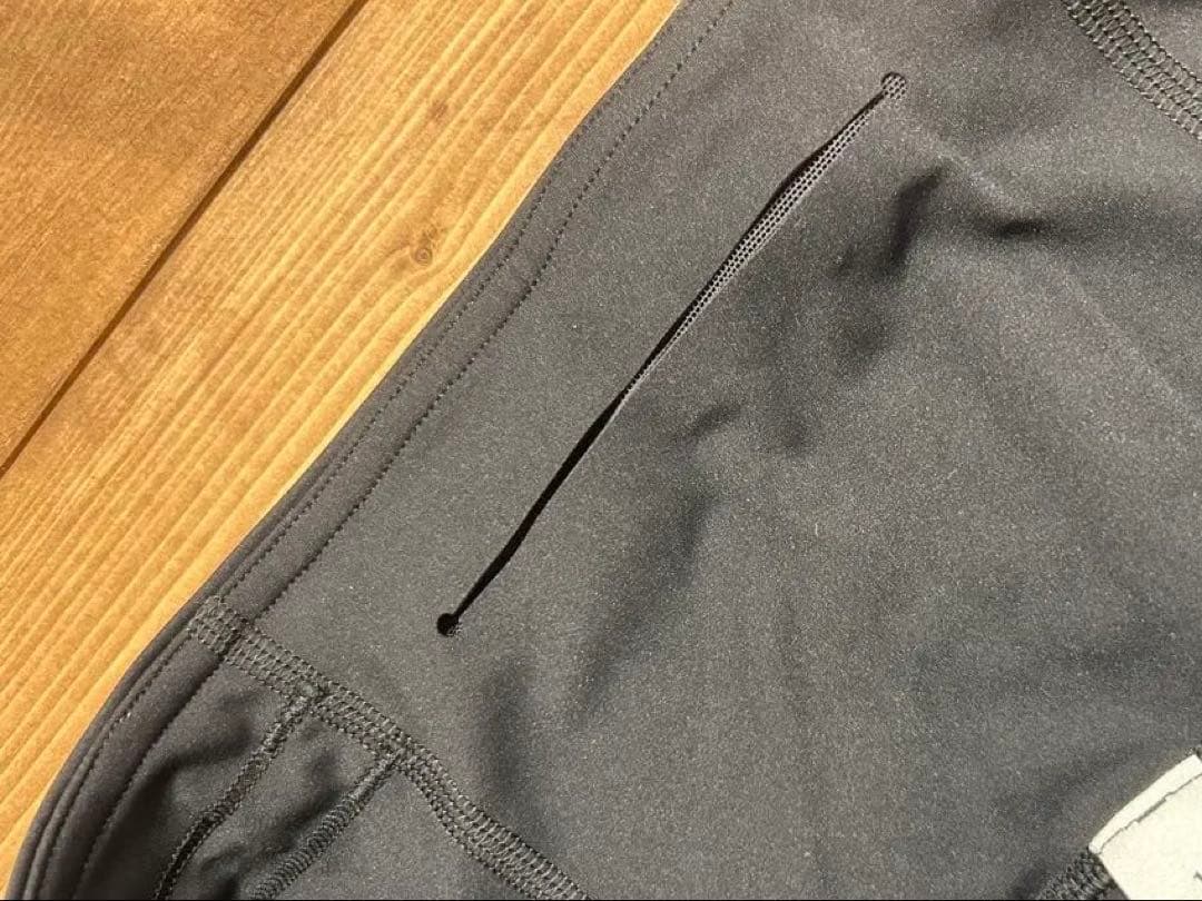 （新品）Lululemon ブラック ヨガ・ピラティス・ランニングレギンス 10