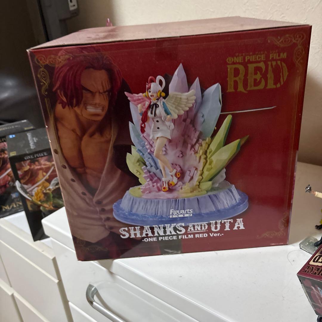 コミック・アニメ SHANKS AND UTA - ONE PIECE FILM RED Ver.