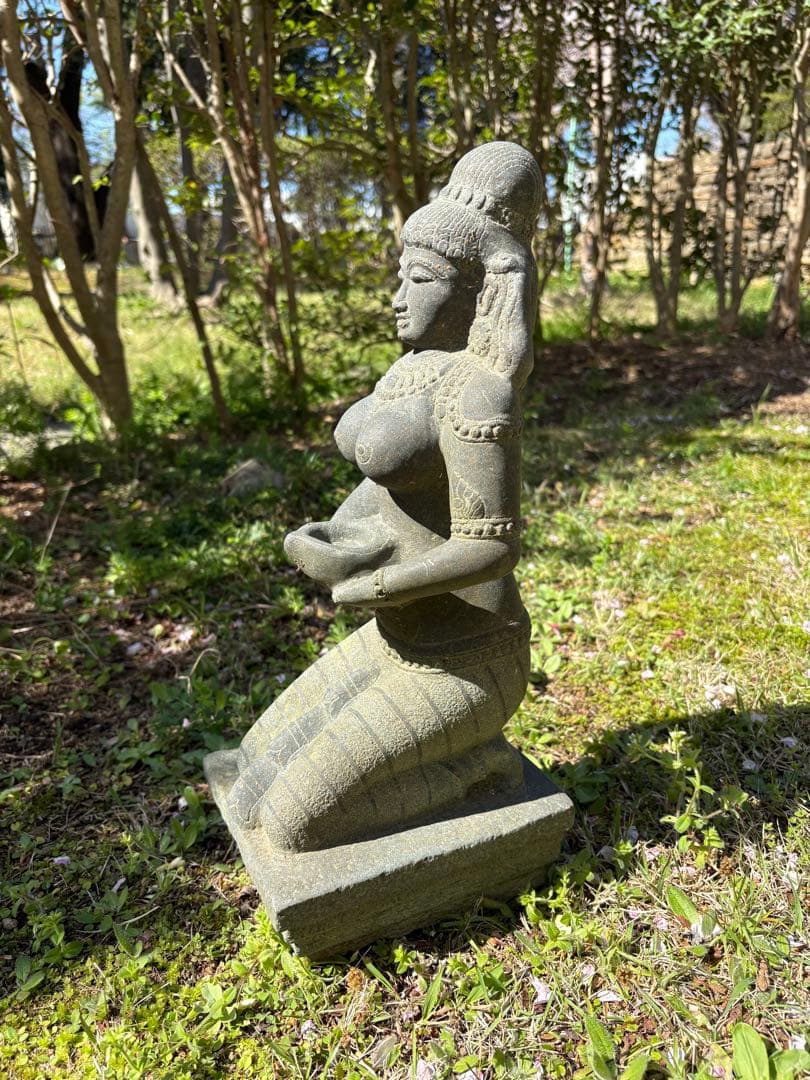 【極希少】インド産 石像（黒御影石）手彫り 女神像 全高44cm 11.1kg