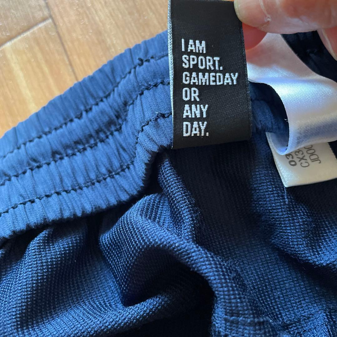 adidas上下ジャージ　Mサイズ
