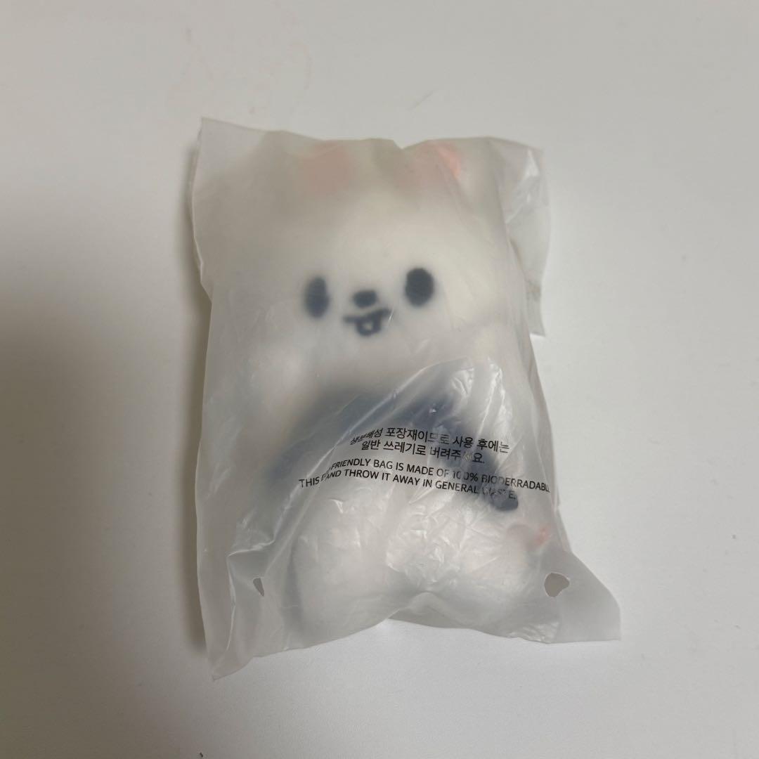 SKZOO MAGNET PLUSH KEYRING リービット
