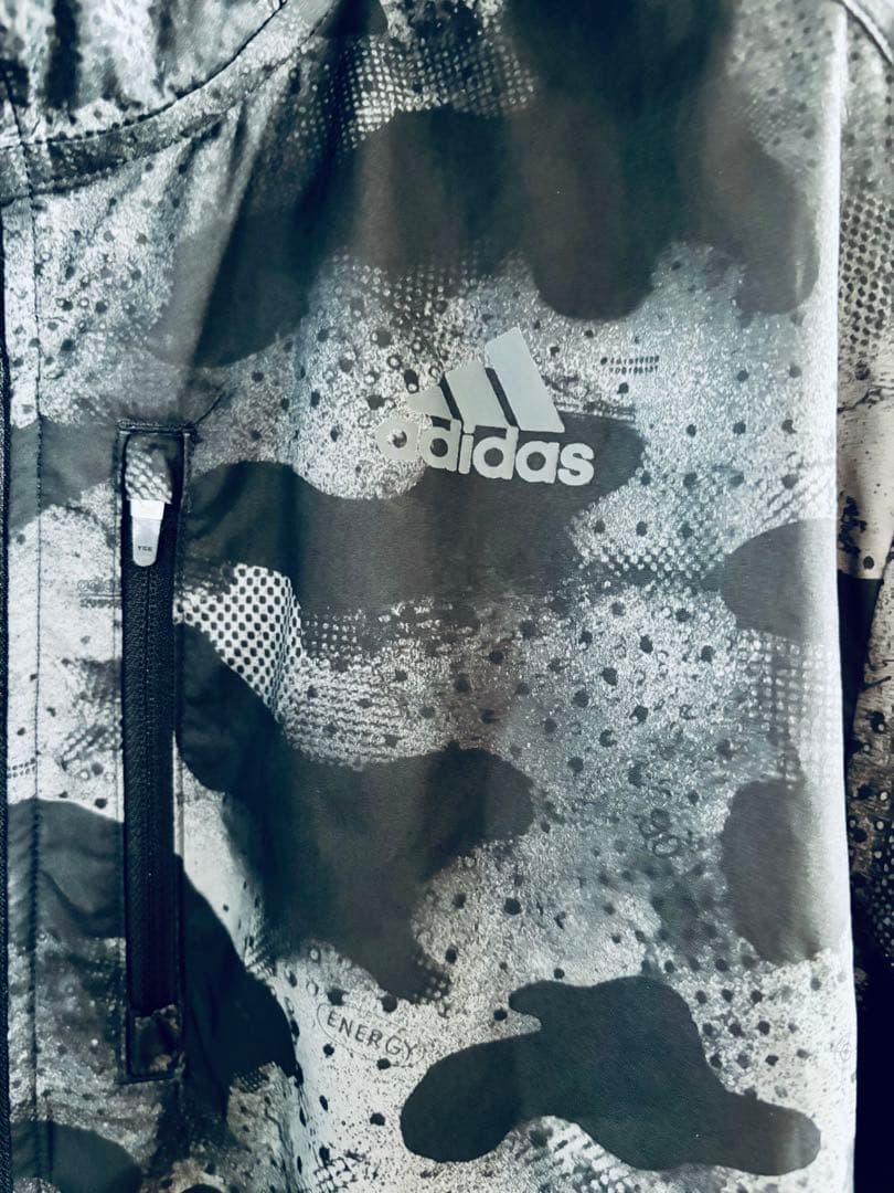 美品 adidas ランニングジャケット M ウィンドブレーカー ウェア 黒