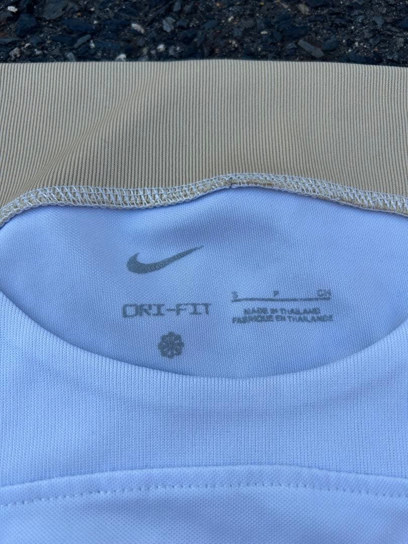 Chelsea FC ホワイトシャツ Nike trivago