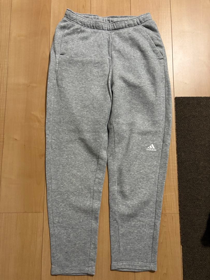 【本日限り千円値下げ❗️】adidas グレー ジャージ上下セット