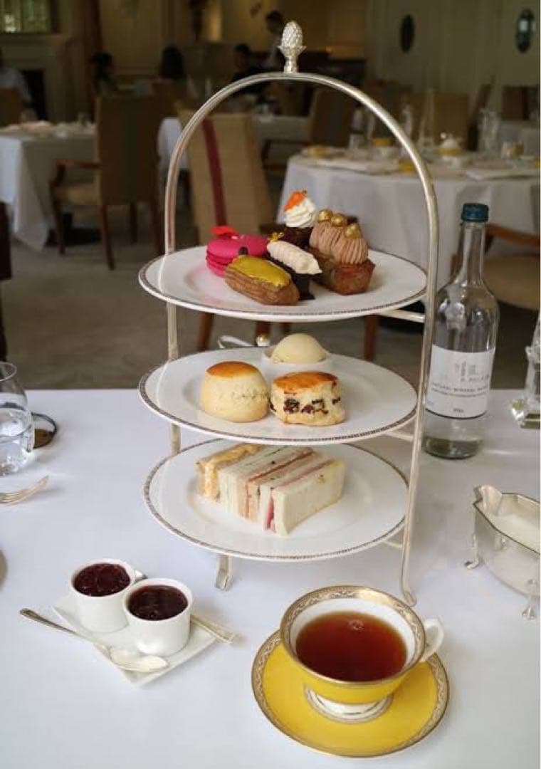 The Goring Hotel  ザ・ゴーリングホテル ケーキスタンド