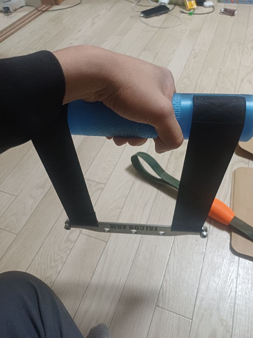 アームレスリング用の手首トレーニング器具です