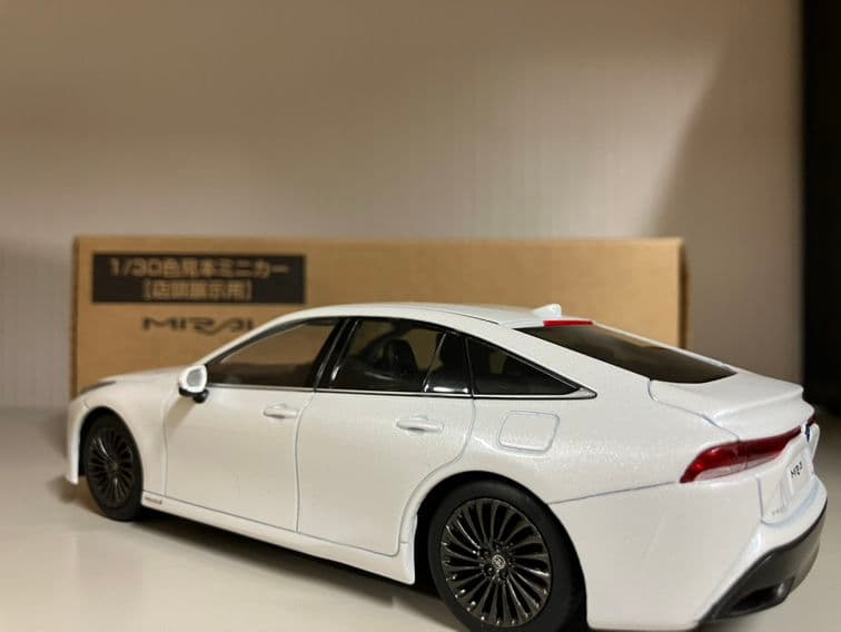 値下げ！非売品！トヨタ MIRAI 1/30カラーサンプル 2台セット
