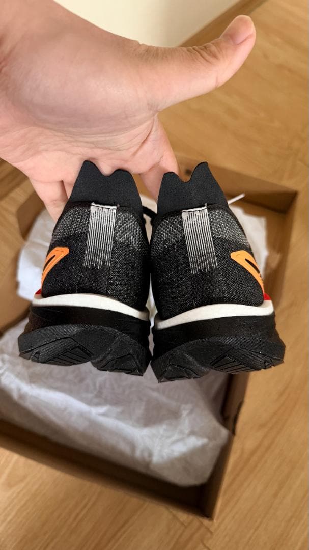 【新品未使用】ANTA 安踏 ランニングシューズ US8.5