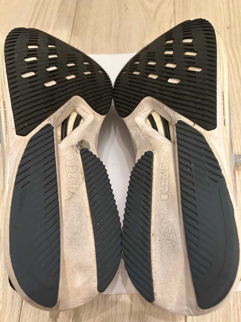 アディダスadidas ADIZERO BOSTON 12 27.0cm