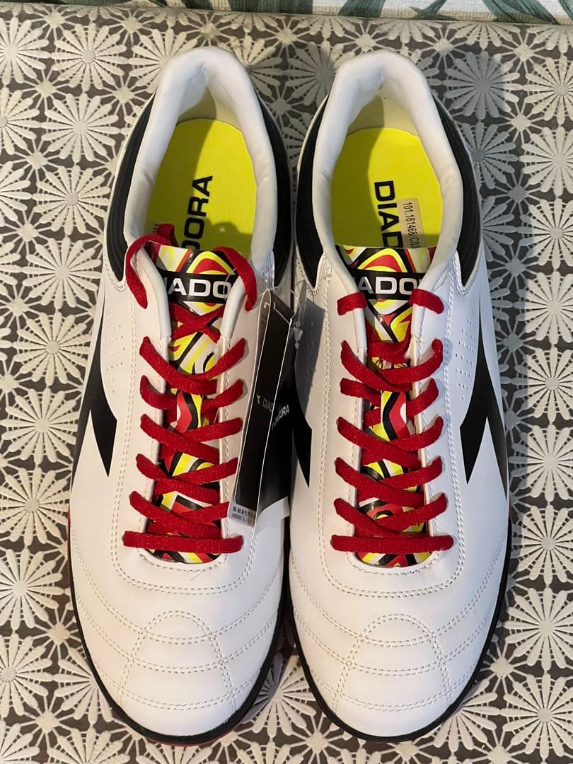イタリア　【diadora|ディアドラ】サッカーフットサルトレーニングシューズ