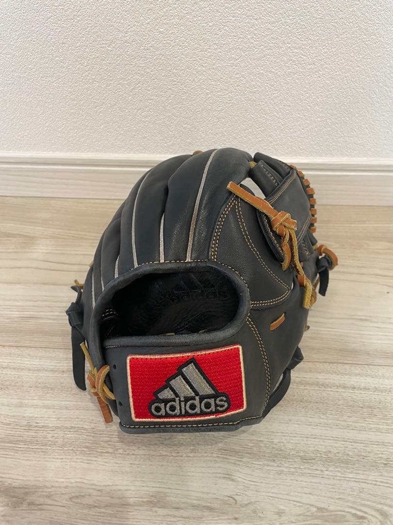 アディダス adidas 軟式 グローブ 西岡モデル