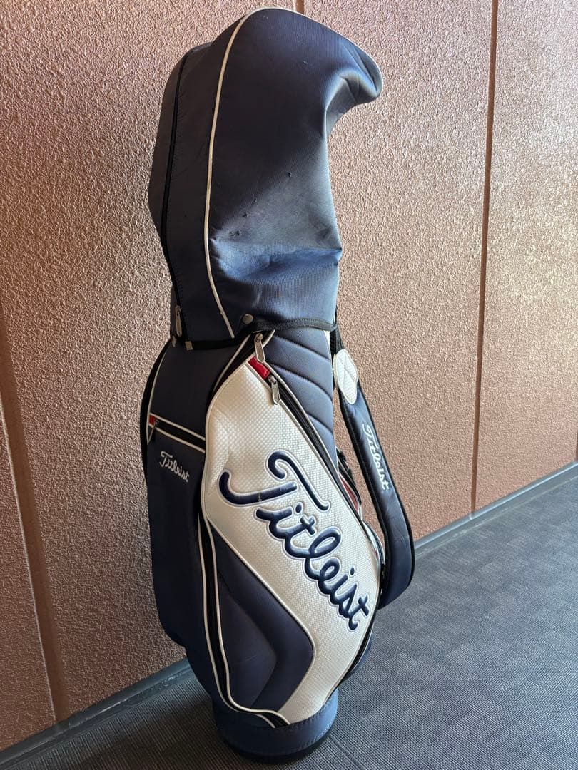 Titleist タイトリスト　ゴルフキャディバッグ ネイビー・ホワイト