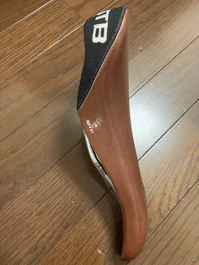 WTB 名作PURE V ブルーラグ別注 サドル