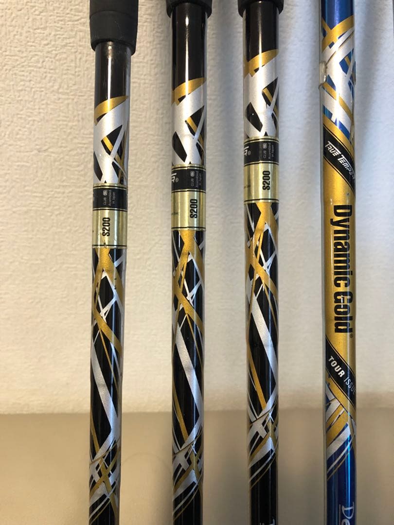 ひ*で様 【送料込み】希少スリクソン Z945 ブラック 《 数量限定品 》アイ