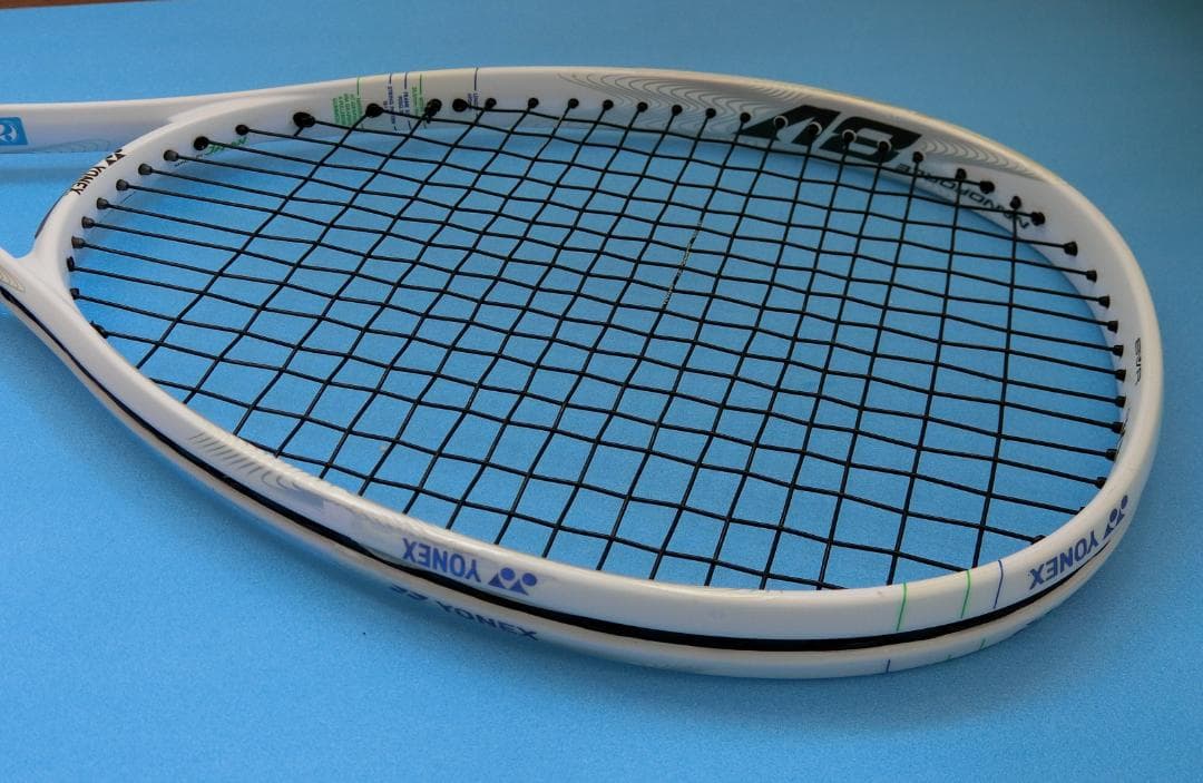 【美品】名器　YONEX ヨネックス NANOFORCE 8V 白 ソフトテニス