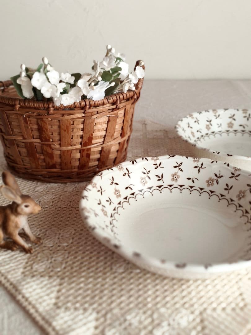 * vintage plate ❀ 優しい 小花柄の 深皿 b