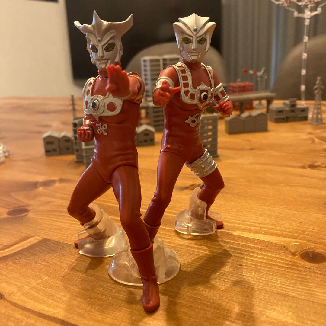 アルティメットルミナス　ウルトラマン　ストラクチャー