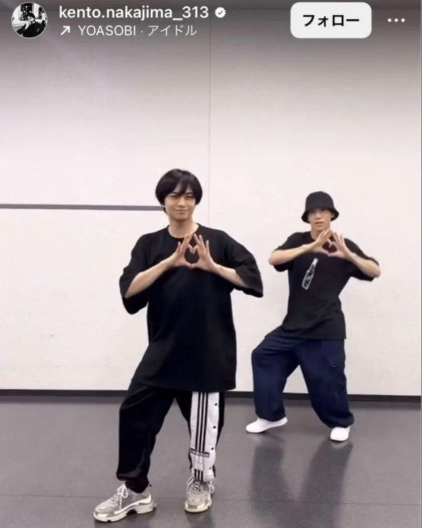 adidasアディダス アディブレイク トラックパンツ　BLACKPINK 着用