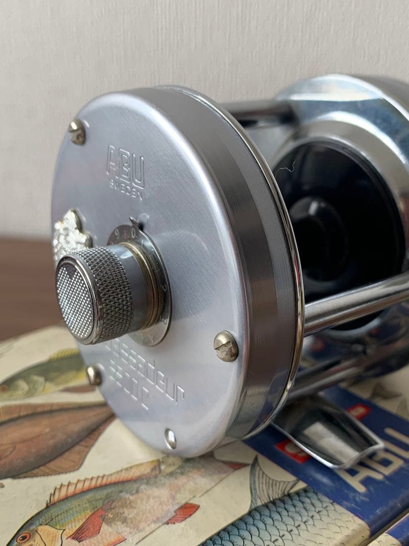 ABU Ambassadeur 5500 C ベイトリール83年製ブルー
