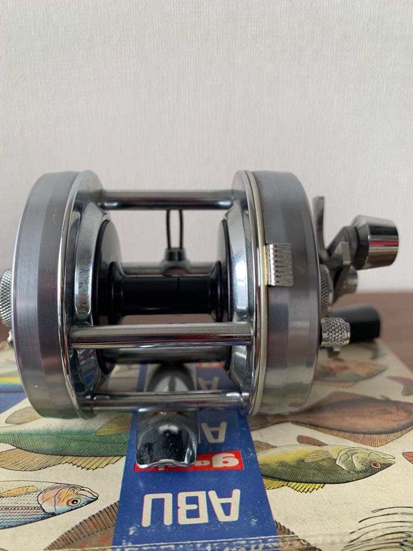 ABU Ambassadeur 5500 C ベイトリール83年製ブルー