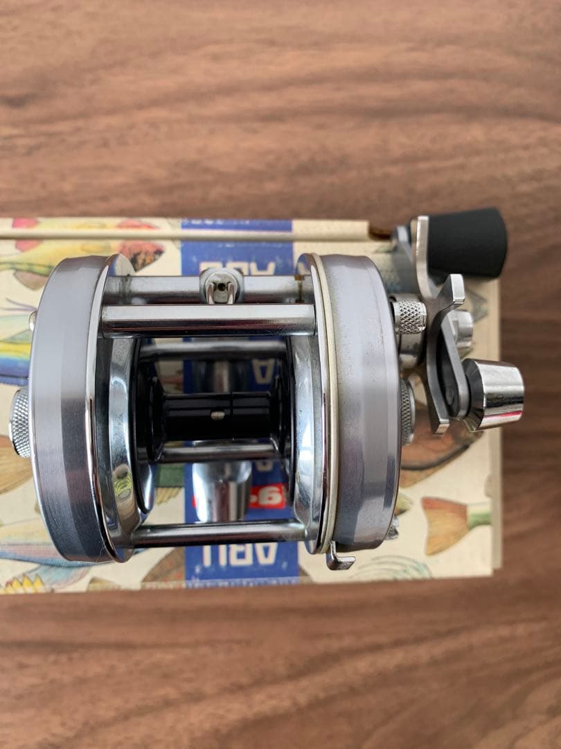 ABU Ambassadeur 5500 C ベイトリール83年製ブルー