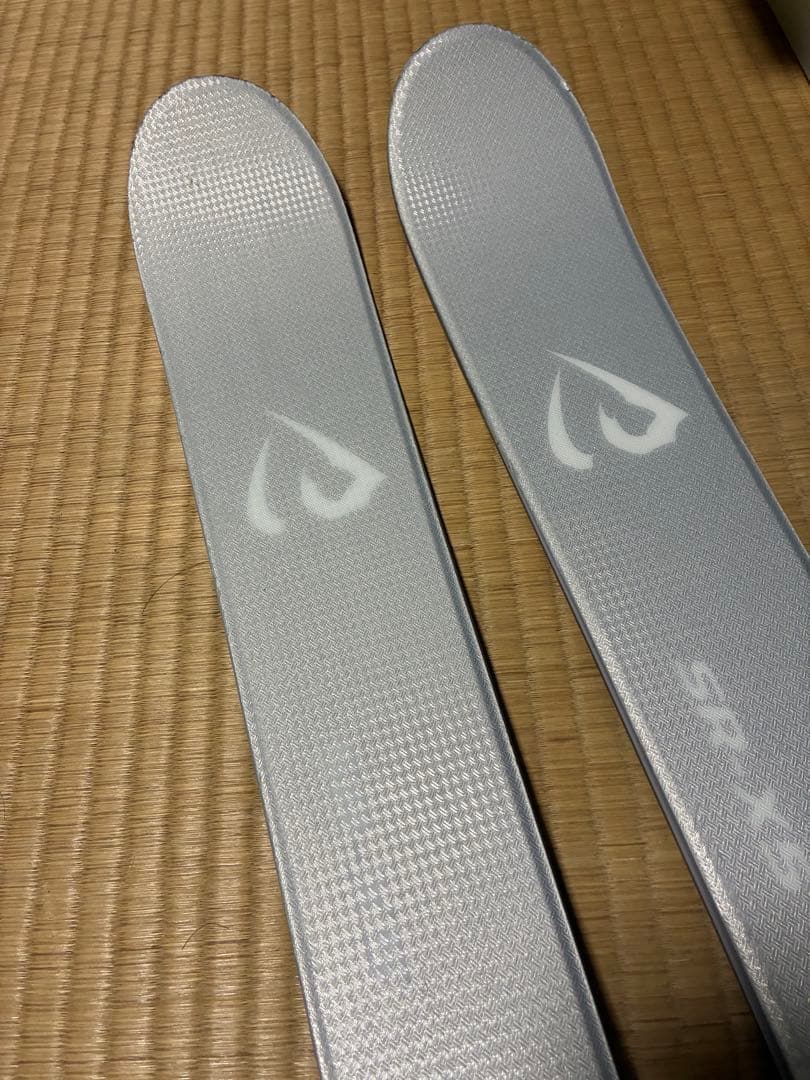 ID one スキー　SR-X5 167cm ルック　NX10