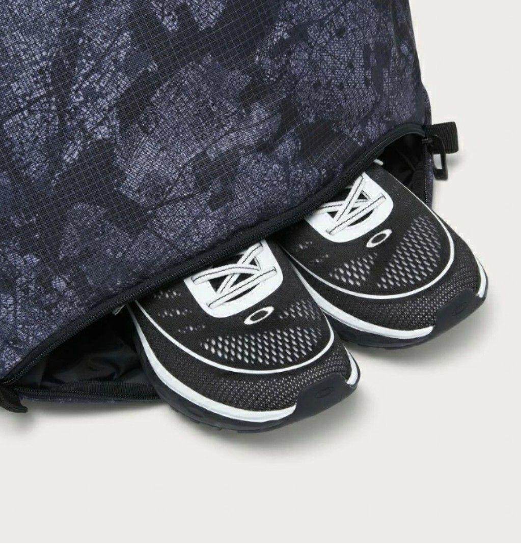 OAKLEY オークリー トートバッグ（41Ｌ）