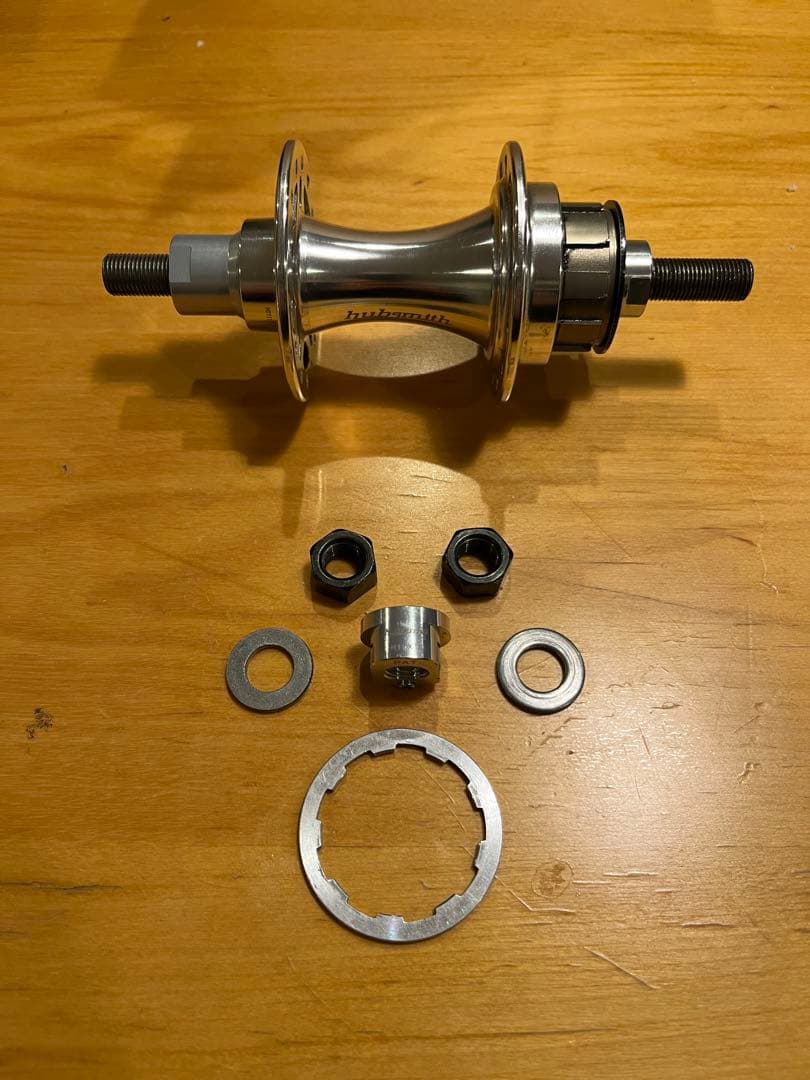 Hubsmith製　リアハブ ブロンプトンで使用
