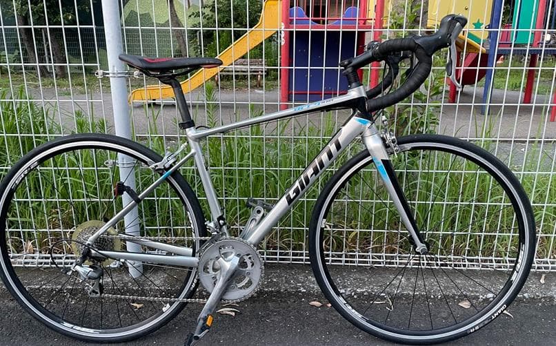 GIANT-DEFY2-ロードバイク-手渡しのみでお願いします