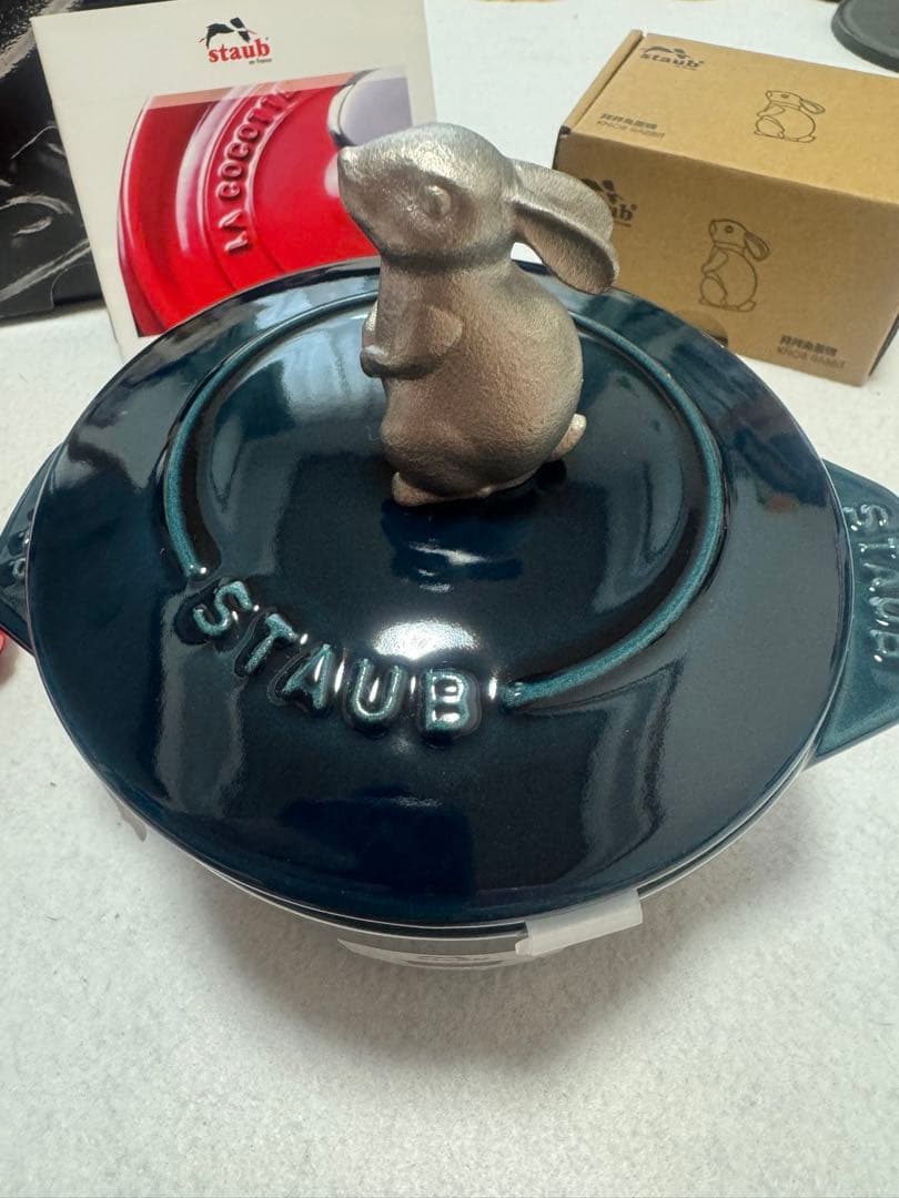 staub ストウブ 両手鍋 ココット 限定品 蓋専用ノブです 純正品❗️